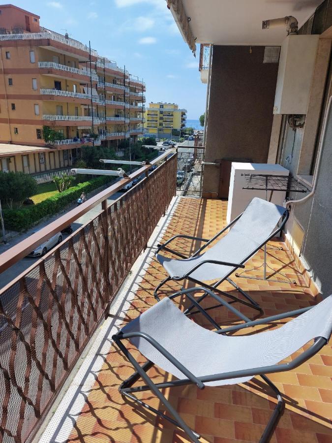 Apartament Casa Laura Ventimiglia Zewnętrze zdjęcie