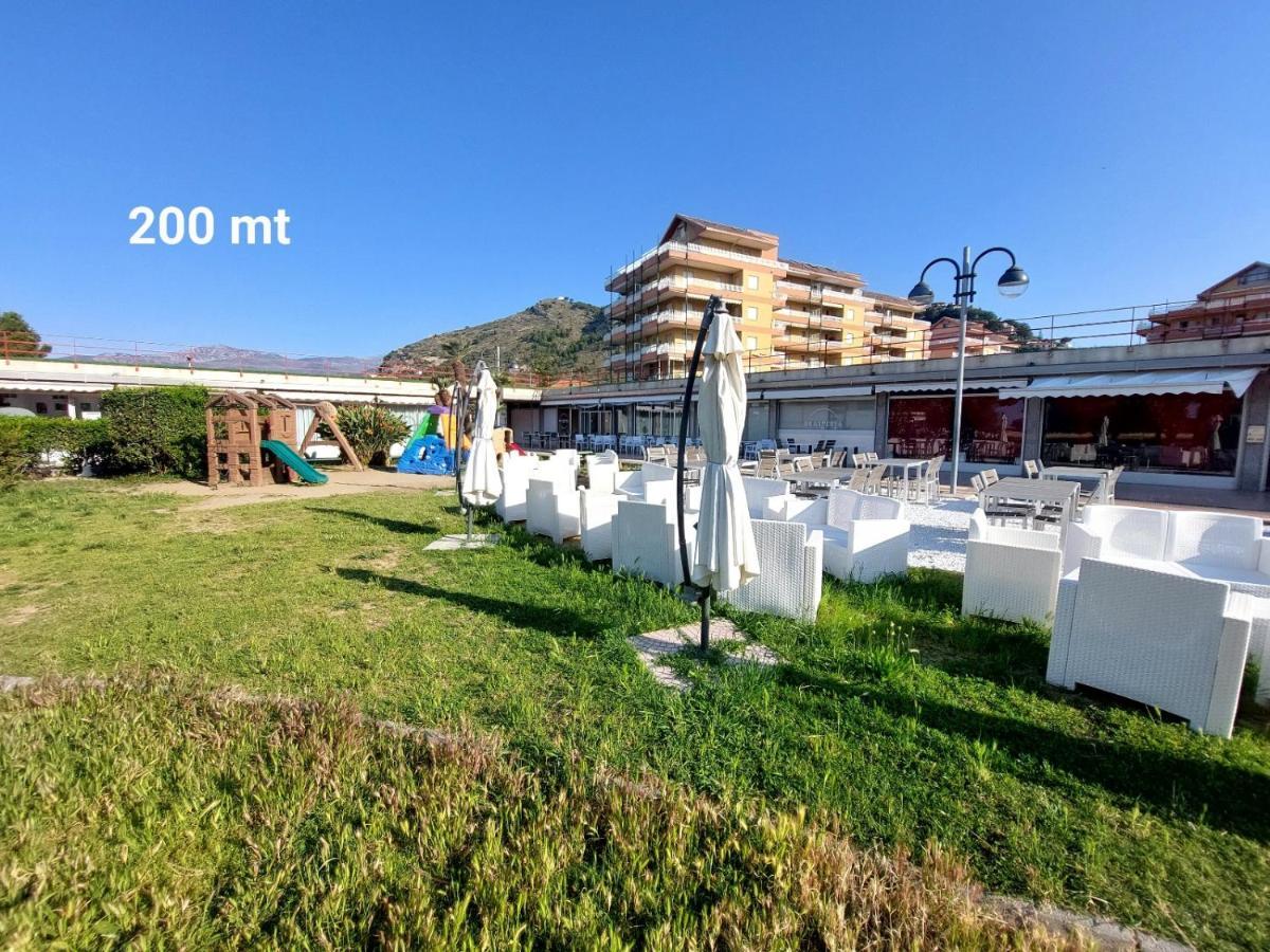Apartament Casa Laura Ventimiglia Zewnętrze zdjęcie