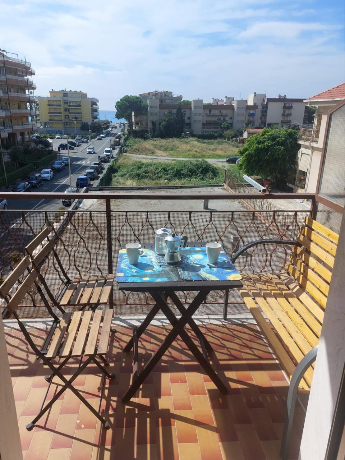 Apartament Casa Laura Ventimiglia Zewnętrze zdjęcie